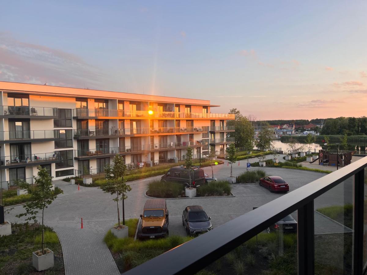 Апартаменты Apartament Z Wioslami Дзивнув Экстерьер фото